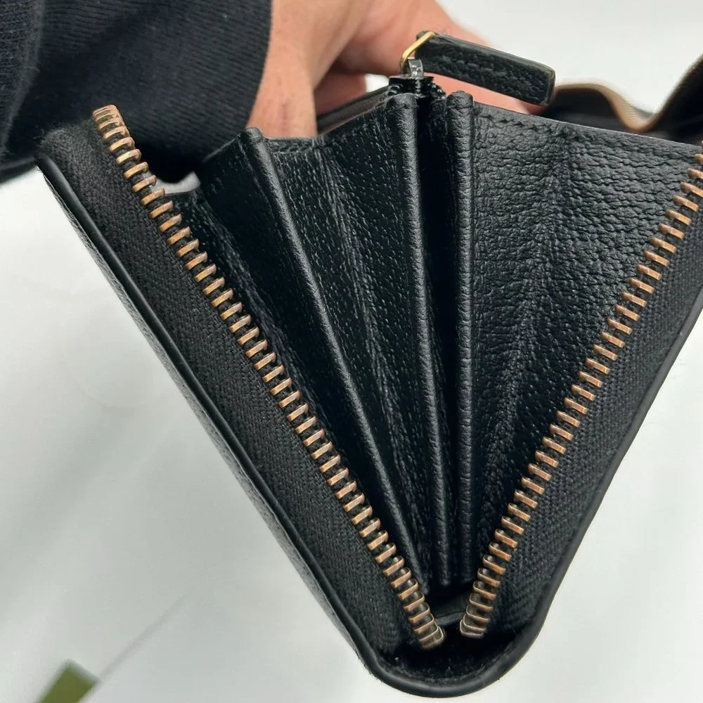 🔥GUCCI ANIMALIER LEATHER ZIP AROUND WALLET  🔥FULL INCLUSION🔥 - Picture 10 of 14